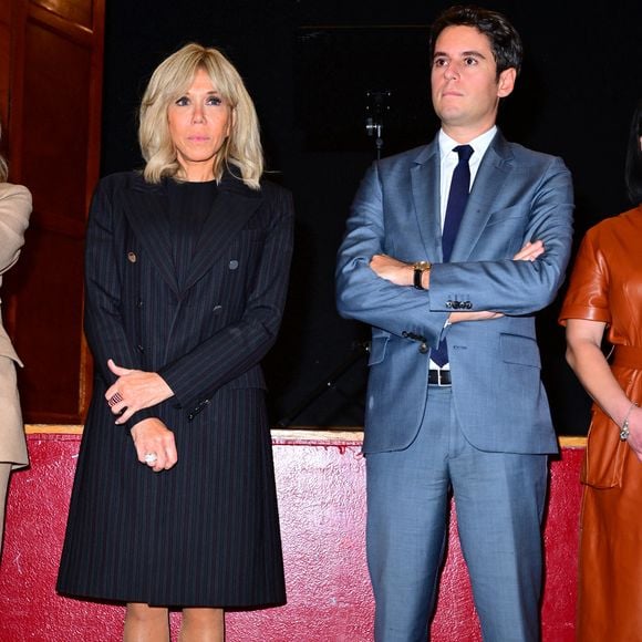 La Première Dame française Brigitte Macron, son homologue la Première Dame ukrainienne et le ministre de l'Éducation nationale Gabriel Attal, visitent l'école élémentaire publique de l'Arbalète du 5ème arrondissement qui accueille des enfants ukrainiens à Paris, France, le 9 novembre 2023. © Pierre Perusseau/Bestimage
