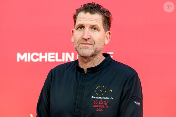 Alexandre Mazzia au photocall de la cérémonie de remise des étoiles Michelin au Grimaldi Forum de Monaco, le 16 mars 2026. 1 étoile, 7 nouveaux 2 étoiles et 1 nouveau 3 étoiles pour l'édition 2026. © Claudia Albuquerque/Bestimage