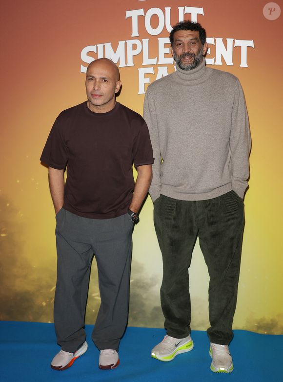 Eric Judor et Ramzy Bedia - Photocall de l'avant-première de la série "Tout Simplement Fan" sur Prime Vidéo à La Scala à Paris le 17 février 2026. © Coadic Guirec/bestimage