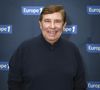 Il explique ce choix par un manque d’énergie et une fatigue passagère.

Jean-Pierre Foucault, lors de la 500 ème de Culture et Média sur Europe 1 en présence de nombreux invités, à Paris, France, le 23 janvier 2026. © Jack Tribeca/Bestimage
