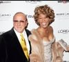 Le célèbre producteur de musique américain Clive Davis s'est éteint ce lundi à l'âge de 94 ans à son domicile new-yorkais.

Clive Davis et Whitney Houston à la soirée pre-Grammy organisée à Beverly Hills à Los Angeles.
Bestimage