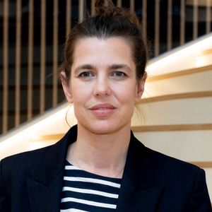Charlotte Casiraghi était à la médiathèque Caroline, à Monaco, le 8 avril 2026, pour une rencontre dédicace autour de son essai "La Fêlure".

© Bruno Bebert / Bestimage
