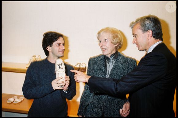 Archives – Marc Jacobs, Claude Pompidou et Bernard Arnault à l'inauguration de la boutique Louis Vuitton à Paris sur les Champs-Elysées. BERTRAND RINDOFF PETROFF / BESTIMAGE