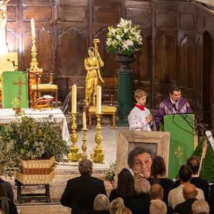 Son influence et son empreinte ont profondément marqué l’histoire de Saint-Tropez

Exclusif - Obsèques de Patrice de Colmont, propriétaire du Club 55, en l'Eglise de Saint-Tropez, le 20 octobre 2025. 
© Florian Escoffier / Nice Matin / Bestimage