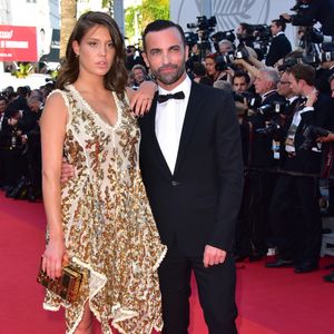 Adèle Exarchopoulos et Nicolas Ghesquière à la montée des marches de la soirée du 70ème Anniversaire du Festival International du Film de Cannes, le 23 mai 2017.
© Giancarlo Gorassini/Bestimage