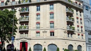 Avec son terrain de pickleball, son spa et ses chambres à 1400e la nuit minimum, Le Fouquet's Paris obtient une distinction de taille !