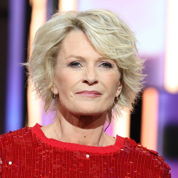 Sophie Davant - Les personnalités se mobilisent lors de la 37ème édition du Téléthon sur le plateau de France 2, avec pour parrain Vianney. Cette année, 80,6 millions de dons ont été promis. Le 9 décembre 2023. 
© Coadic Guirec / Bestimage