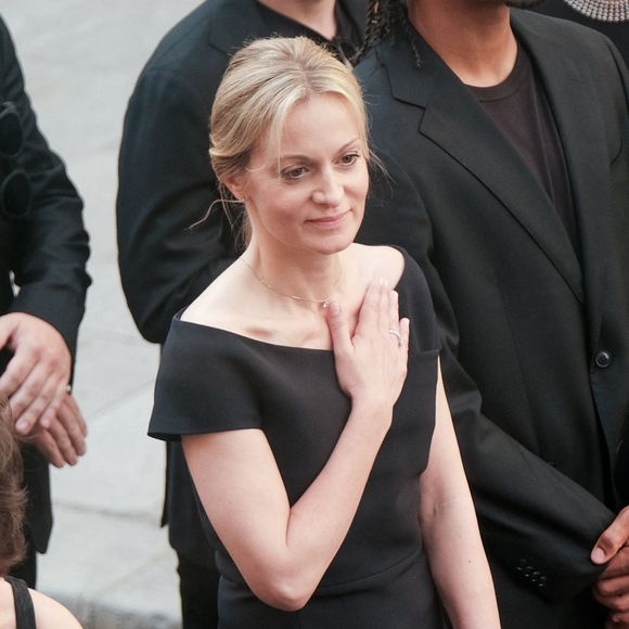 Audrey Crespo-Mara - Sorties des obsèques de Thierry Ardisson en l'église Saint-Roch de Paris, France, le 17 juillet 2025. © Bestimage