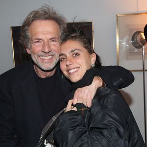 Elle fait désormais de la musique trance, dans un virage à 180 degrés.

Stéphane Freiss et sa fille aînée Liv Del Estal - Première représentation de la pièce "Le Cercle des Poètes Disparus" au théâtre Antoine à Paris, France, le 24 Janvier 2024.

© Bertrand Rindoff / Bestimage No Web - Belgique et Suisse