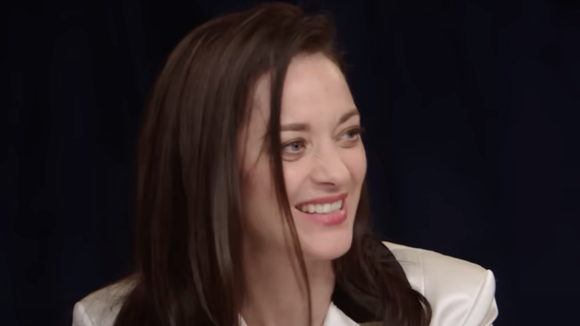 Marion Cotillard use du même stratagème que Kate Middleton pour ne pas être repérée