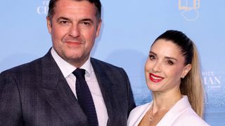 "La mère de mon fils possède un appartement ici" : Arnaud Ducret en Bretagne avec sa femme Claire, un lieu qu'il connait déjà bien
