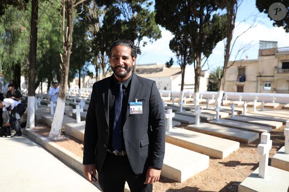Mohamed Cheikh (vainqueur de l'édition “Top Chef 2021”) - Le président de la République française rend hommage aux morts pour la France suivi d'un moment de recueillement au cimetière Européen de Saint-Eugène à Alger, Algérie, le 26 août 2022. © Dominique Jacovides/Bestimage