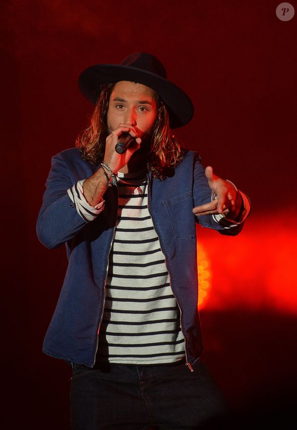 Fréro Delavega (Jérémy Frérot) lors de leur dernier concert parisien de la tournée avant séparation à l'AccorHotels Arena à Paris, France, le 7 avril 2017. © Veeren/Bestiamge