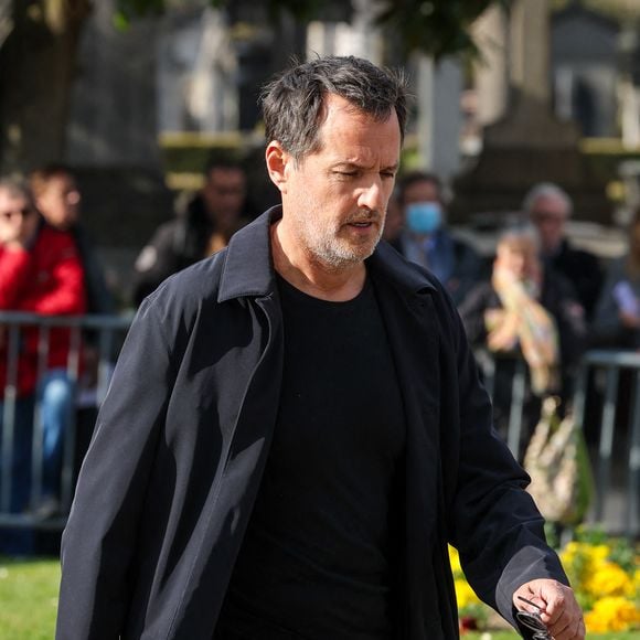 Samuel Torres Bianconi aux arrivées des obsèques d'Emilie Dequenne au cimetière Père Lachaise à Paris, France, le 26 mars 2025. © Cyril Moreau/Bestimage