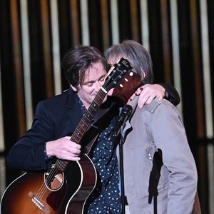 Dans un nouvel épisode du podcast "Coloscopie" pilotée par Laurent Baffie, Thomas Dutronc s'est volontiers livré sur son célèbre paternel qui semble avoir adopté une nouvelle hygiène de vie !

Thomas Dutronc et Jacques Dutronc (Victoire d'honneur) lors de la 37ème cérémonie des Victoires de la musique à la Seine musicale de Boulogne-Billancourt, le 11 février 2022.
© Guirec Coadic/Bestimage