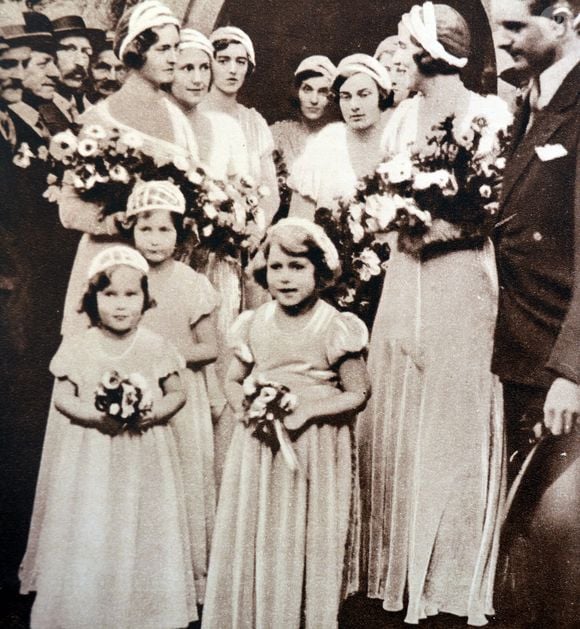 Célébrations des noces d'or du duc et de la duchesse Strathmore au château de Glamis en Ecosse, en présence de la jeune princesse, future reine Elizabeth II. Photo by World History Archive/ABACAPRESS.COM