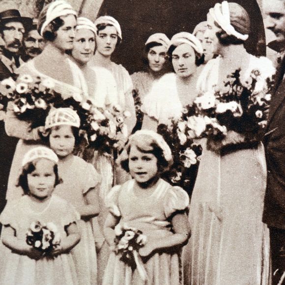 Célébrations des noces d'or du duc et de la duchesse Strathmore au château de Glamis en Ecosse, en présence de la jeune princesse, future reine Elizabeth II. Photo by World History Archive/ABACAPRESS.COM