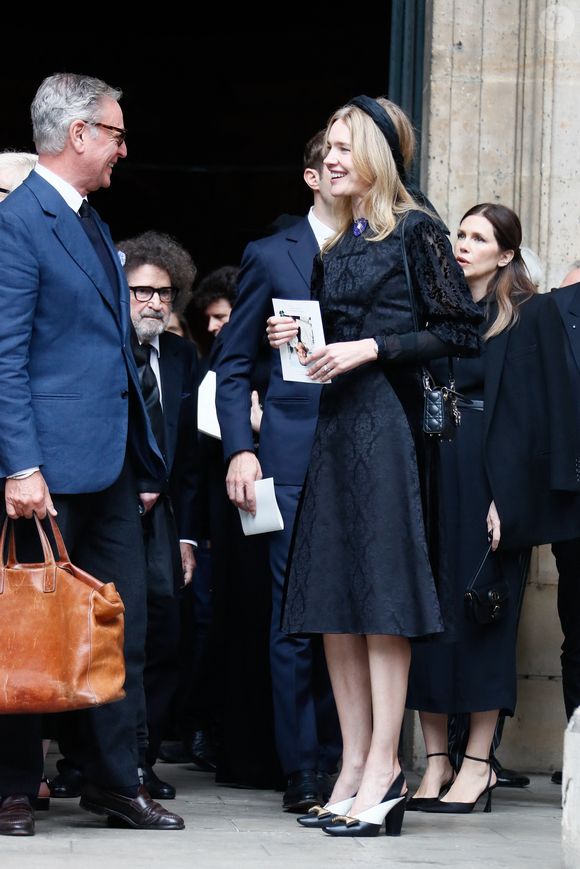 Exclusif - Natalia Vodianova à la sortie de la messe hommage à Doris Brynner dans l'église Saint-Philippe-du-Roule à Paris le 4 juin 2025.

© Christophe Clovis / Bestimage