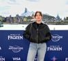 Louane reconnaît surtout l'influence déterminante de sa mère dans son parcours : "Je pense que j'ai fait ce métier-là pour briller dans les yeux de ma mère. 100 %."

Louane Emera - Inauguration du village de la Reine des Neiges sur le site de Disneyland Paris à Marne-la-Vallée le 28 mars 2026. © Disneyland Paris via Bestimage