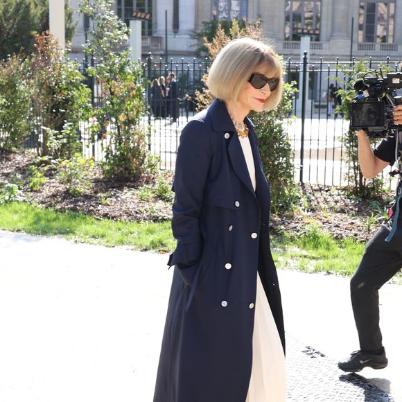 Anna Wintour - Les célébrités arrivent au défilé Chanel Collection Haute Couture Automne/Hiver 2025-2026 lors de la Fashion Week de Paris (PFW), le 8 juillet 2025. 
© Denis Guignebourg / Bestimage