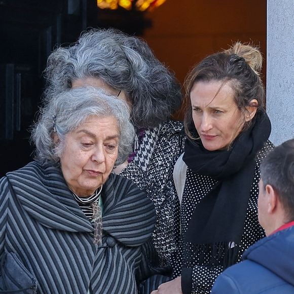 Camille Cottin aux obsèques de sa belle-mère Juliette Cottin en présence de Camille Chamoux au funérarium du Père Lachaise, à Paris, le 26 avril 2025.

Photo : Jacovides-Moreau / Bestimage