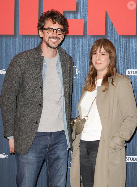 Hugo Gélin et sa femme Nina Rives - Avant-première du film "Chien 51" au cinéma le Grand Rex à Paris le 13 octobre 2025. © Coadic Guirec/Bestimage
