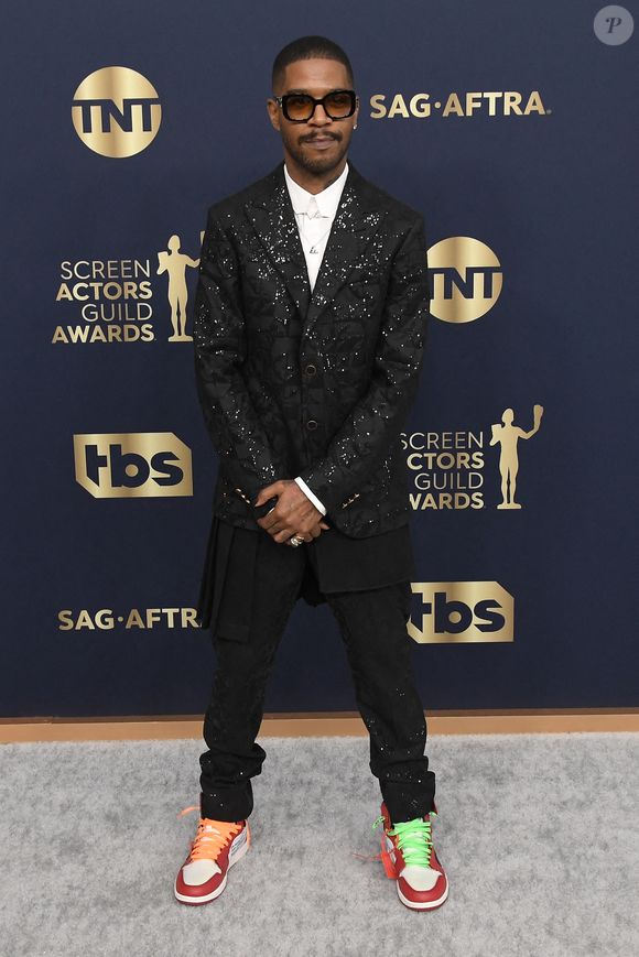 Kid Cudi arrive à la 28e cérémonie des Screen Actors Guild Awards qui s'est tenue au Barker Hangar à Santa Monica, CA, le dimanche 27 février 2022. Photo par Sthanlee B. Mirador/SPUS/ABACAPRESS.COM