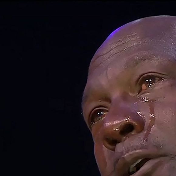 Michael Jordan, ému aux larmes, rend hommage à Kobe Bryant au Staples Center de Los Angeles, le 24 février 2020. La star de basket est décédée dans un accident d'hélicoptère, le 26 janvier 2020 à Calabasas, aux côtés de sa fille de 13 ans, Gianna, et de sept autres personnes.