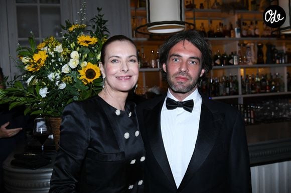 Louis Giacobetti est né de sa relation avec le photographe et réalisateur Francis Giacobetti

Exclusif - Carole Bouquet et son fils Louis Giacobetti - Soirée du film "Megalopolis" à la Petite Maison Cannes lors du 77ème Festival International du Film de Cannes le 16 mai 2024. © Rachid Bellak/Bestimage