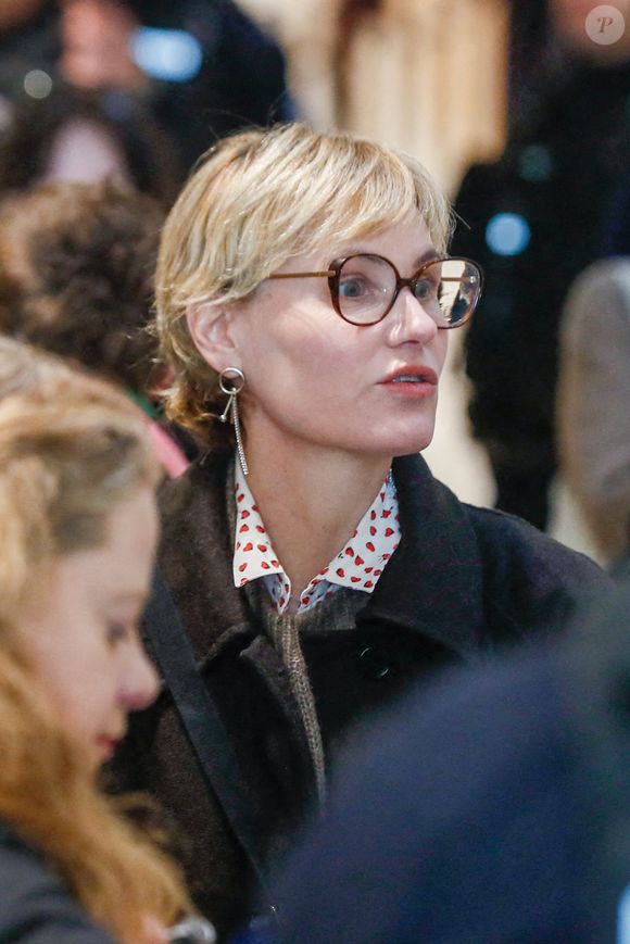 Judith Godrèche arrive au tribunal - Le réalisateur Christophe Ruggia, poursuivi pour agressions sexuelles envers la comédienne Adèle Haenel, condamné à deux de prison ferme avec port de bracelet électronique va faire appel de la décision, au tribunal judiciaire de Paris, France, le 3 février 2025. © Christophe Clovis/Bestimage