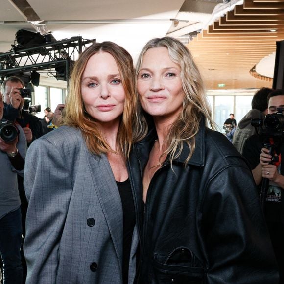 Stella McCartney, Kate Moss -  Défilé Stella McCartney Femmes Automne/Hiver 2025-2026 à Paris le 5 mars 2025 Backgrid USA / Bestimage