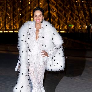 Farida Khelfa - Photo Call du « Le Grand Diner du Louvre « lors de la Fashion Week  à Paris le 5 mars 2025. © Olivier Borde /Bestimage