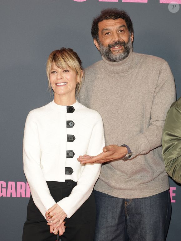 Le cinéaste s'apprête à dévoiler sa nouvelle comédie, intitulée Bagarre, qui sortira dans les salles obscures le 15 avril prochain.

Marina Foïs et Ramzy Bedia - Avant Première du film "Bagarre" au Pathé Palace à Paris le 26 mars 2026. © Coadic Guirec/Bestimage