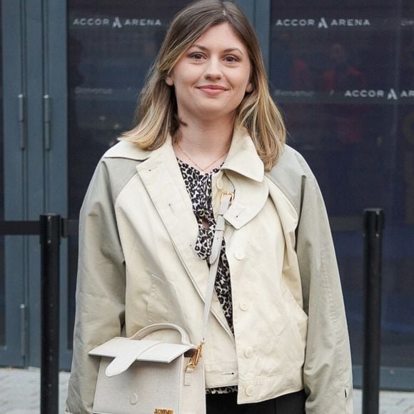 Après avoir remporté la "Star Academy" face à Ebony, Marine connaît désormais un succès fulgurant avec sa chanson "Ma Faute"

Exclusif - Marine (Star Academy) arrive au concert de Sabrina Carpenter au palais omnisports Accor Arena à Paris, France. © Jack Bussat/Bestimage