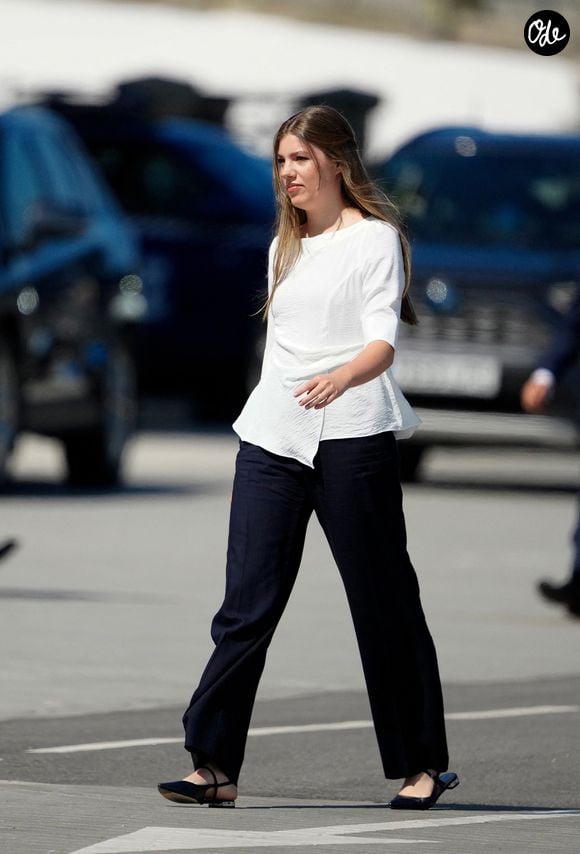 L'infante Sofia d'Espagne - Le roi Felipe VI d’Espagne remet à la princesse des Asturies, la princesse Leonor, la Grand-Croix du Mérite Naval avec Distinctif Blanc, à Marín, le 16 juillet 2025 @LALO YASKY / BESTIMAGE