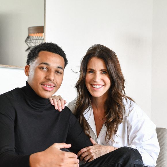 Exclusif - Sandrine Diouf et son fils Isaac posent dans leur maison à Marseille, France, le 16 janvier 2021. © Jean-René Santini/Bestimage
