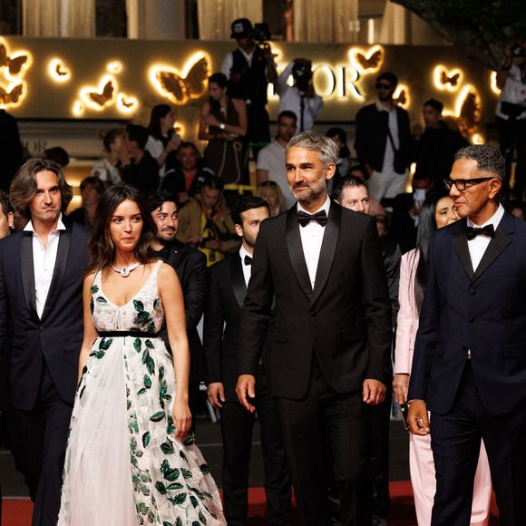 Ardavan Safaee, Alexandre Smia, Dimitri Rassam, Lyna Khoudri, Martin Bourboulon, Roschdy Zem - Montée des marches du film « 13 jours 13 nuits » lors du 78ème Festival International du Film de Cannes, au Palais des Festivals à Cannes. Le 23 mai 2025
© Jacovides-Moreau / Bestimage