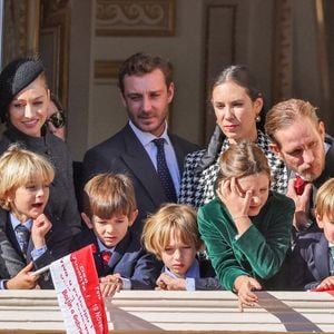 La grand-mère de ses enfants Andrea, Pierre et Charlotte, Fernandi Biffi Casiraghi, est morte à l'âge de 99 ans.

Pierre Casiraghi, la princesse Caroline de Hanovre, Beatrice Borromeo, Francesco Carlo Albert Casiraghi, Stefano Ercole Carlo Casiraghi, Balthazar Casiraghi-Rassam, Andrea Casiraghi, Tatiana Santo Domingoi, India Casiraghi et Maximilian Casiraghi - La famille princière de Monaco au balcon du palais, à l'occasion de la Fête Nationale de Monaco, le 19 novembre 2024. © Jacovides-Bebert/Bestimage