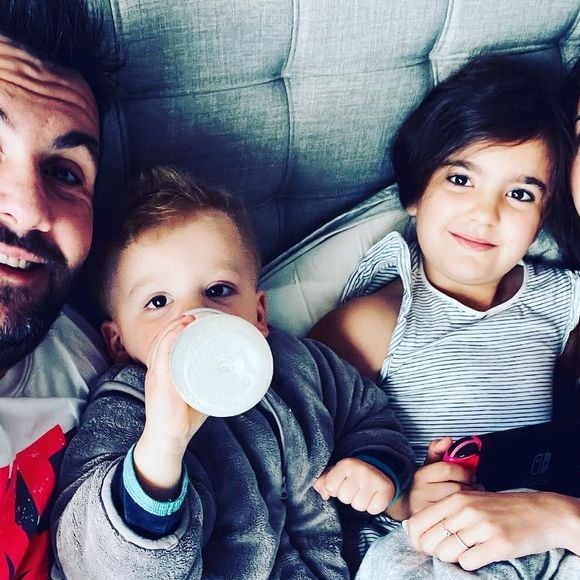 Laurent Ournac avec sa femme Ludivine et leurs enfants Léon et Capucine, avril 2021