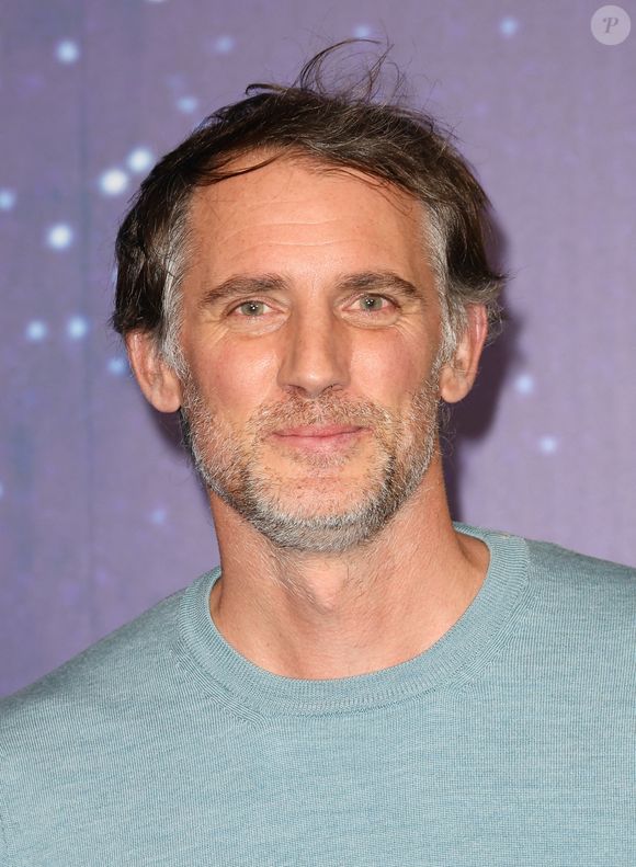 Un an après avoir lâché les rênes de "Rendez-vous en terre inconnue", l'animateur débarque prochainement sur une autre chaîne

Raphaël de Casabianca - Première du film Disney "Wish, Asha et la bonne étoile" au Grand Rex à Paris le 13 novembre 2023. © Coadic Guirec / Bestimage