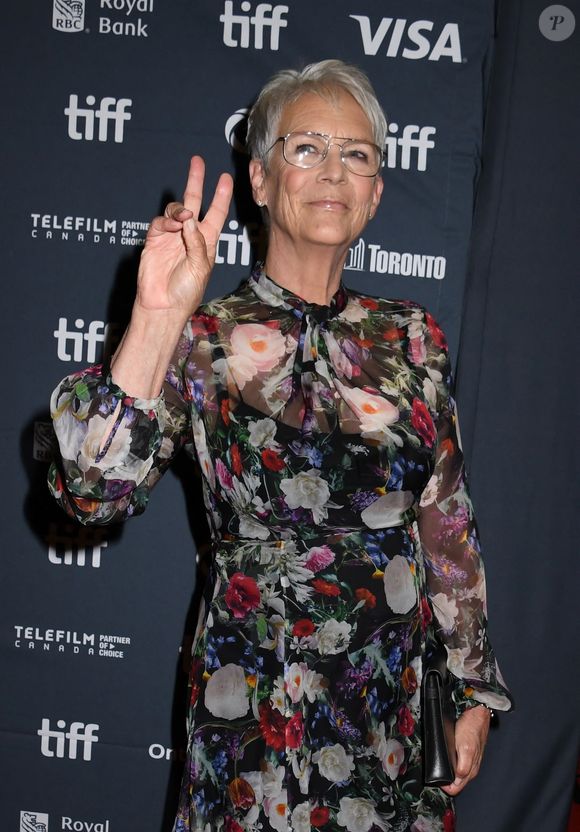 Jamie Lee Curtis lors de la première mondiale de "The Lost Bus" d'Apple Original Films au Princess of Wales Theater à Toronto, Ontario, le 3 octobre 2025.

Photo par Backgrid USA / Bestimage