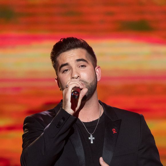 Kendji Girac à l'enregistrement de l'émission "Sidaction, ensemble contre le Sida - Merci Line" au Paradis Latin à Paris, le 1er mars 2021.  

Photo : C.Guirec-C.Moreau / Bestimage