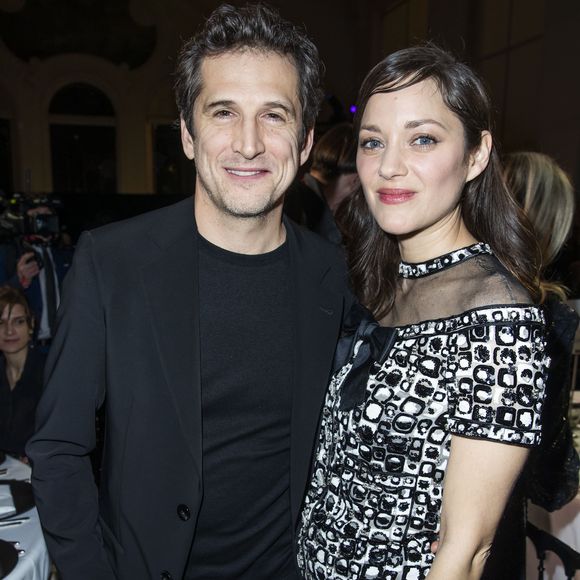 "C'est extrêmement touchant et ça me remplit de joie après tout ce travail", a également ajouté Guillaume Canet

Guillaume Canet et sa compagne Marion Cotillard (en Chanel) - Intérieur du dîner Chanel des révélations César 2020 au Petit Palais à Paris, le 13 janvier 2020.
© Olivier Borde/Bestimage