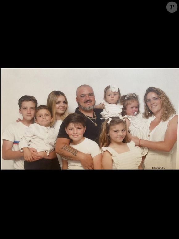 La famille Bellocq, participants de "Familles nombreuses, la vie en XXL", sur TF1. @famille_bellocq_officiel_tf1