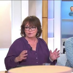 Elle regrette notamment que le journalisme n’offre pas toujours, selon elle, une contribution aussi concrète à la société que d’autres professions. 

Pour la journaliste, le métier manque parfois de concret. Elle aurait donc préféré une profession où l'on laisse une trace plus tangible, comme la chirurgie ou la musique.