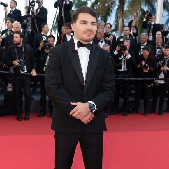 Antoine Dupont est arrivé au tout début 

Antoine Dupont (montre Audemars Piguet) - Montée des marches du film « Dossier 137 » lors du 78ème Festival International du Film de Cannes, au Palais des Festivals à Cannes. Le 15 mai 2025
© Olivier Borde / Bestimage