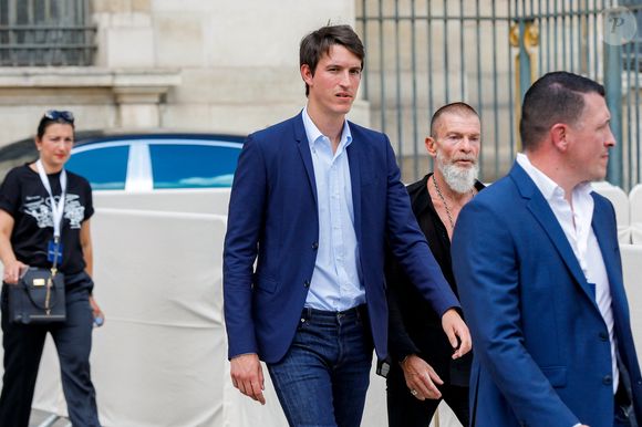 Alexandre Arnault - Sorties du défilé de mode Homme printemps-été 2023 Louis Vuitton dans la cour Carrée du Louvre à Paris, France, le 23 juin 2022. © Veeren-Clovis/Bestimage