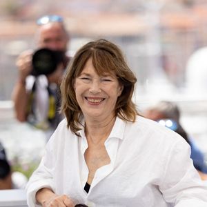 Kate Barry et Charlotte Gainsbourg y profitent d'une grande liberté pendant les vacances.

Jane Birkin (habillée en Celine) au photocall du film Jane par Charlotte (Cannes première) lors du 74ème festival international du film de Cannes le 8 juillet 2021

© Borde / Jacovides / Moreau / Bestimage
