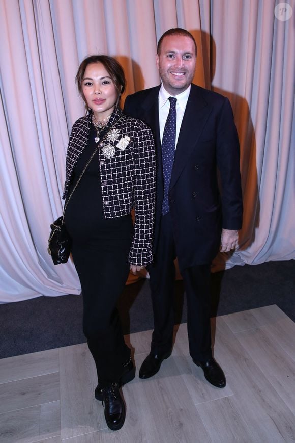 La structure entend promouvoir la scène artistique du Kazakhstan, encore peu représentée à l’international malgré son essor. 

David Wertheimer et sa femme Togzhan - Célébrités au Défilé de mode Giambattista Valli, Collection Prêt-à-porter Printemps / Eté 2024, Front Row, dans le cadre de la Fashion Week de Paris, France, le 29 Septembre 2023.

© Bertrand Rindoff / Bestimage