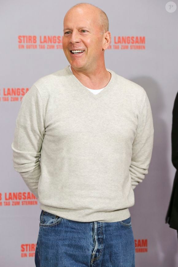 Bruce Willis - Photocall de 'A Good Day To Die Hard' a Berlin en Allemagne le 5 Fevrier 2013.
API / BESTIMAGE
